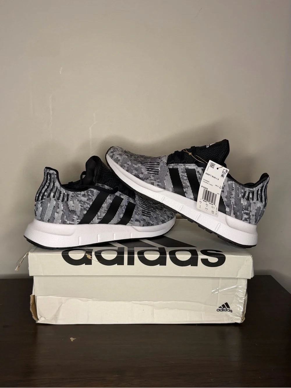 Adidas Swift Run 1.0